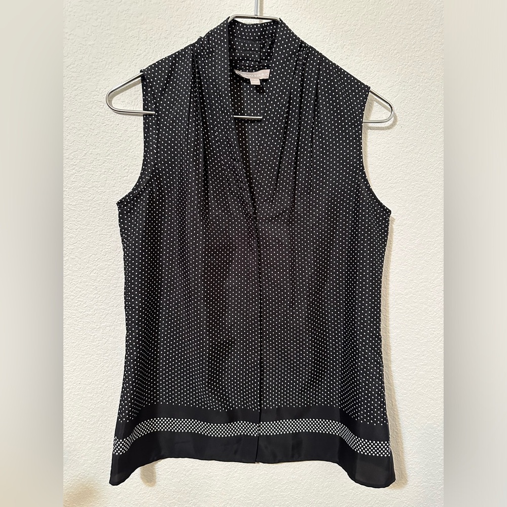 *EUC* BANANA REPUBLIC Polka Dot Print Button Up V-Neck Blouse